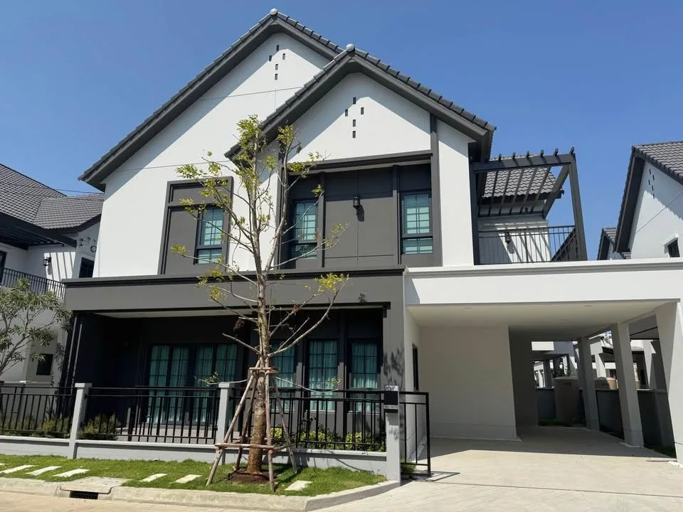 Property photos for Centro Bangna - Km.7