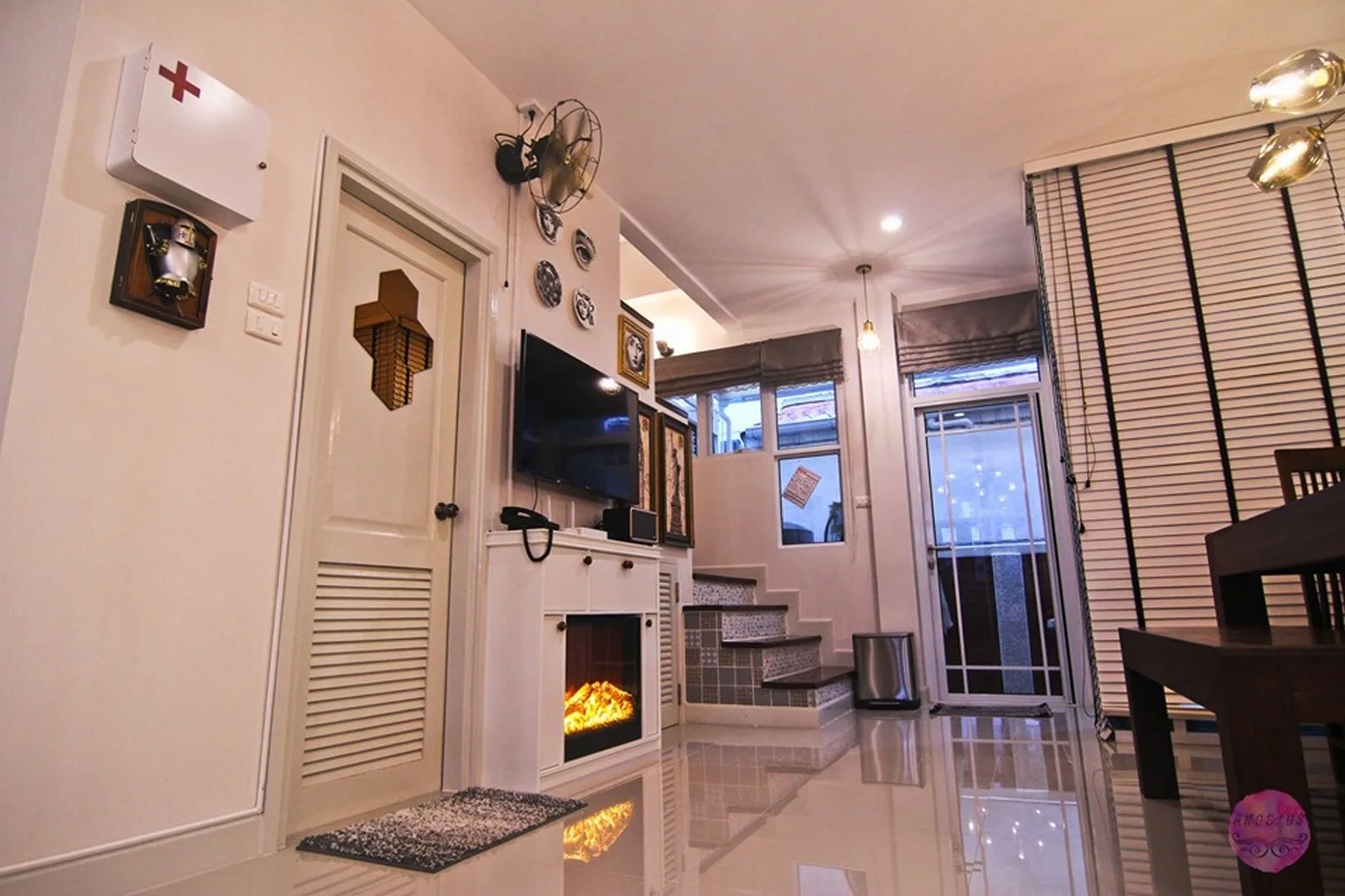 Property photos for Leon Sukhumvit 62