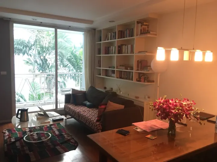 Property photos for Siri On 8