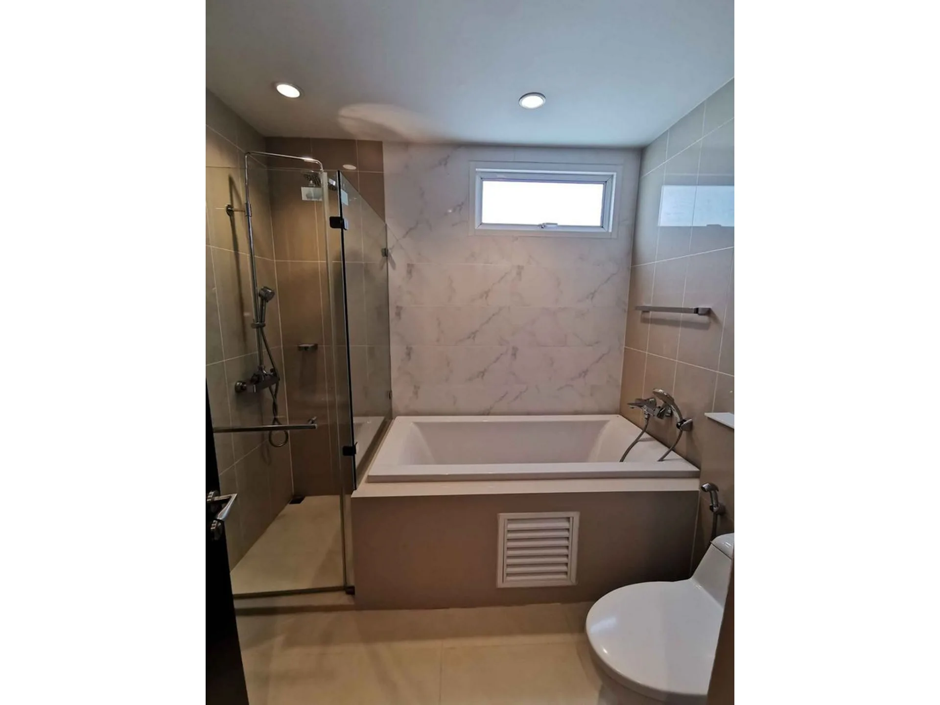 Property photos for Leticia Rama 9