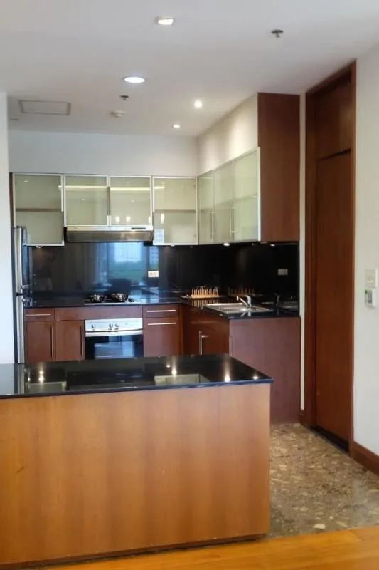 Property photos for Royal Residence Park