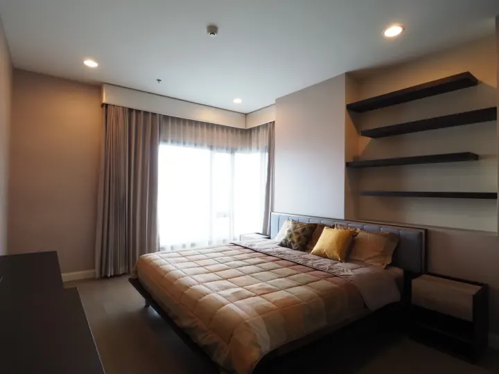 Property photos for The Crest Sukhumvit 34
