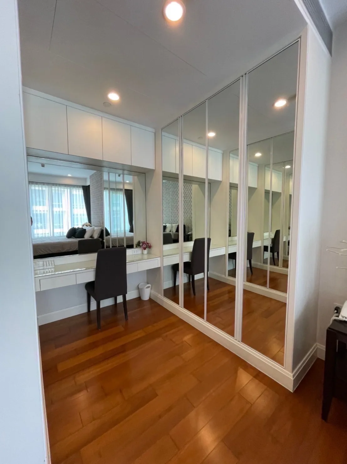 Property photos for Q Langsuan