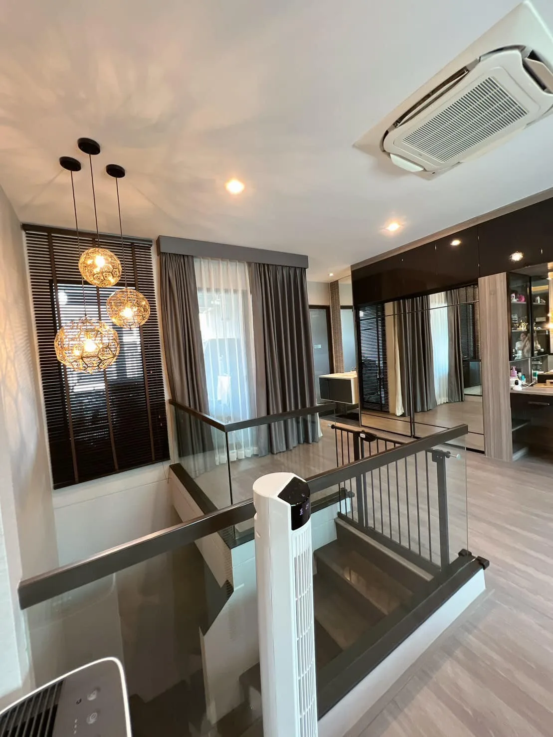Property photos for The Landmark Ekamai-ramindra