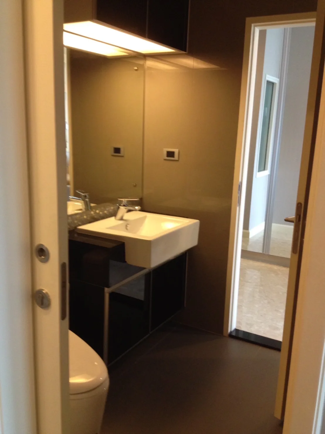 Property photos for The Crest Sukhumvit 34