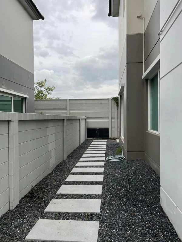 Property photos for Centro Rama9 ??? Motorway