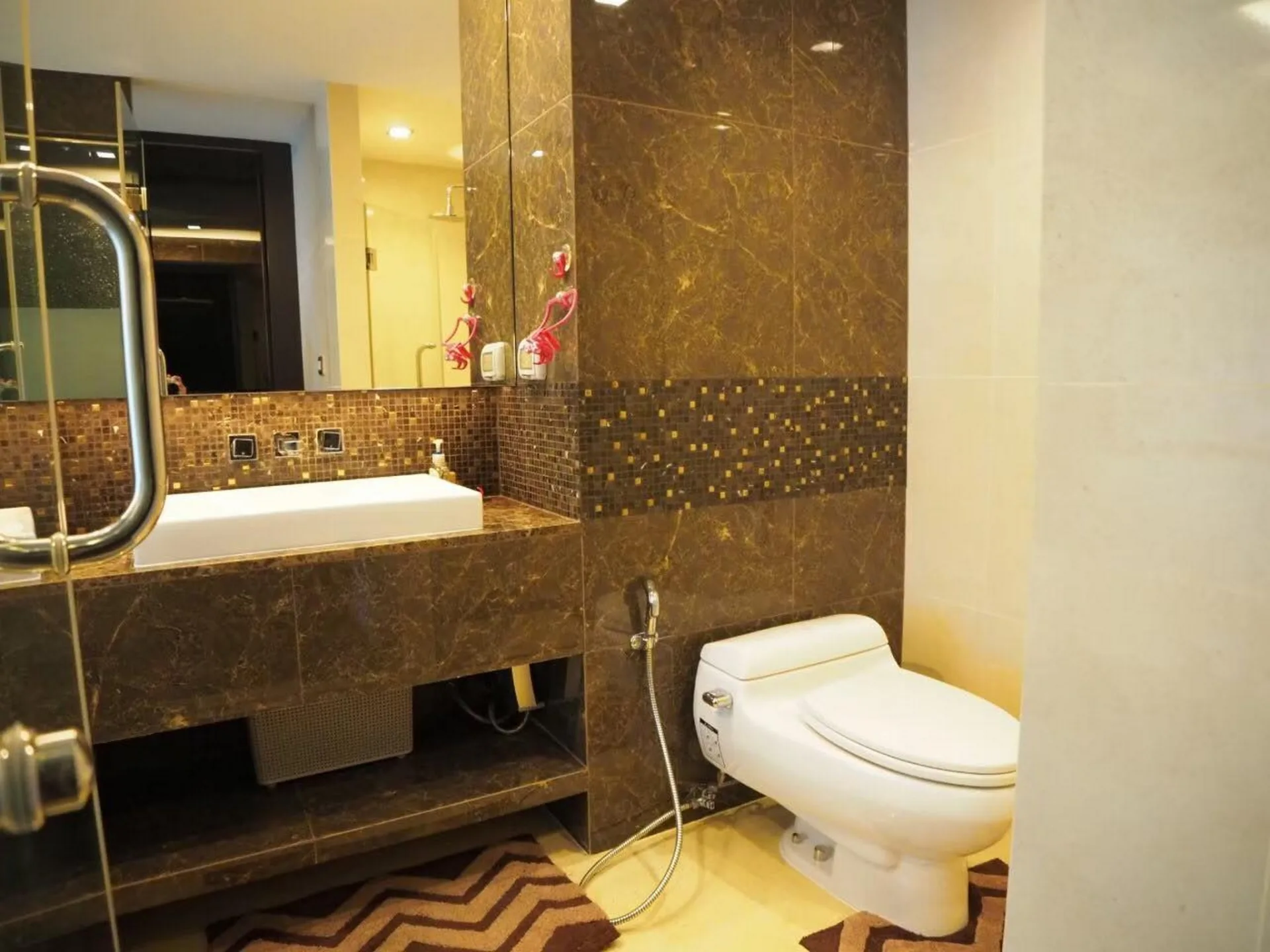 Property photos for The Address Sukhumvit 61