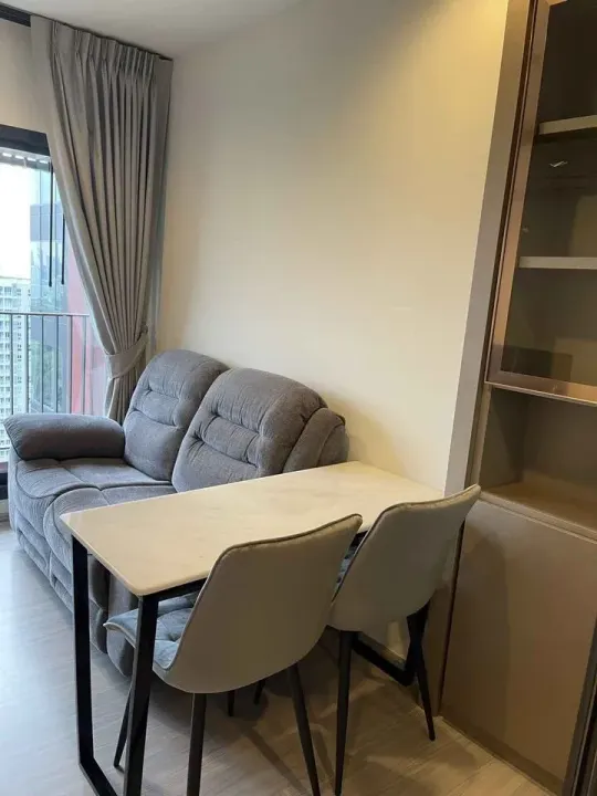 Property photos for Life Asoke Hype