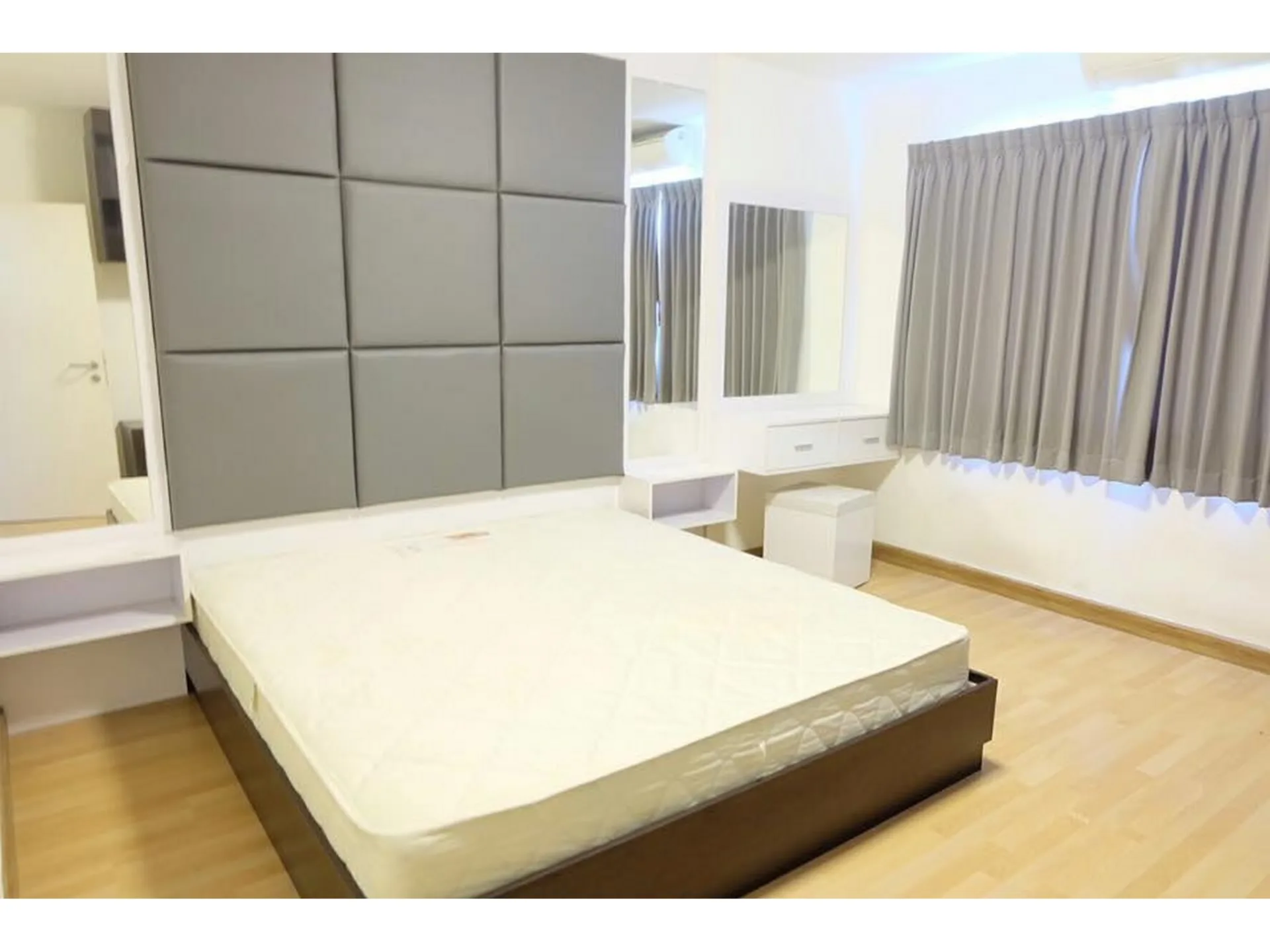 Property photos for Lumpini Town Place Sukhumvit 62