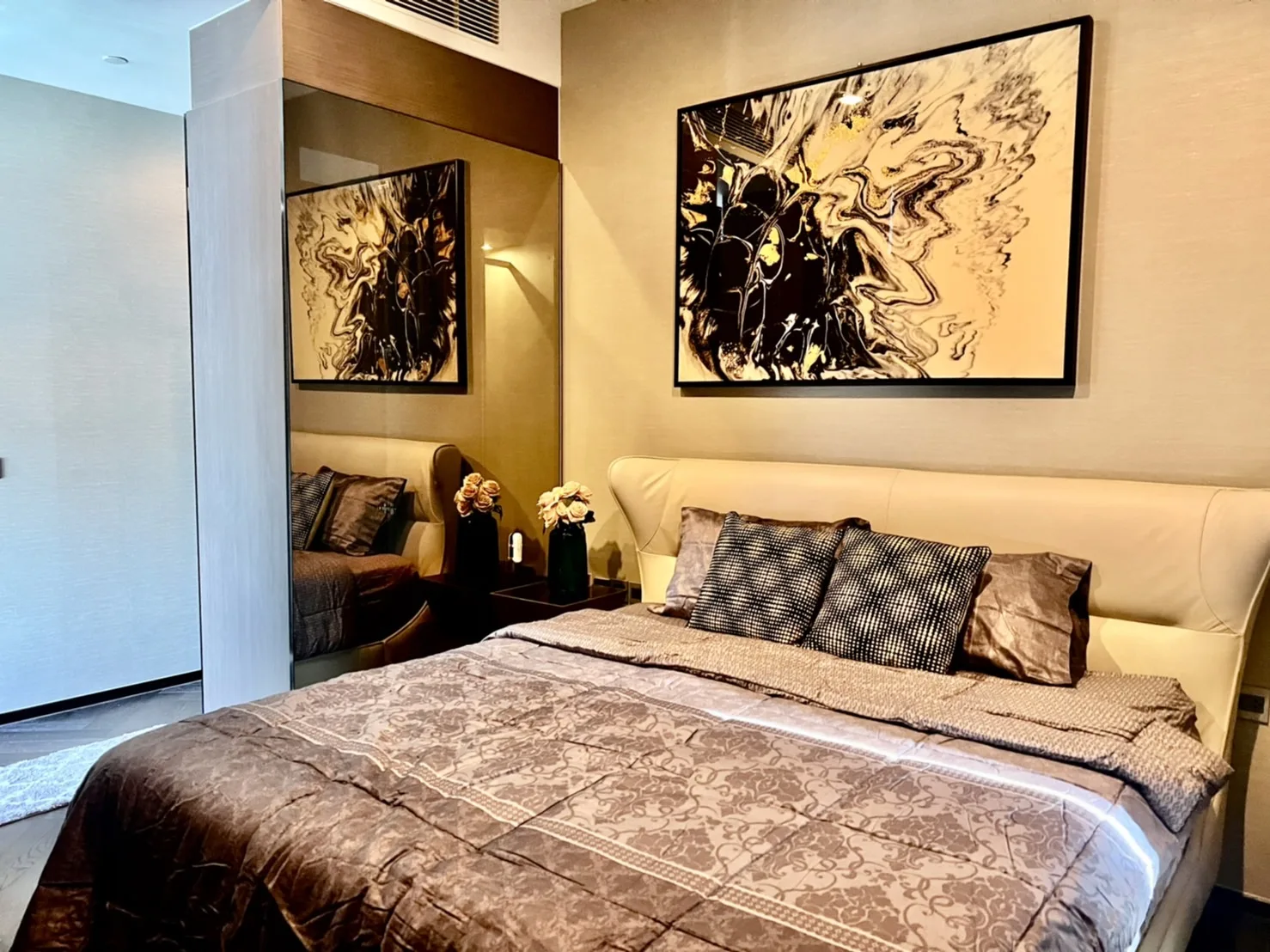 Property photos for The Esse Sukhumvit 36