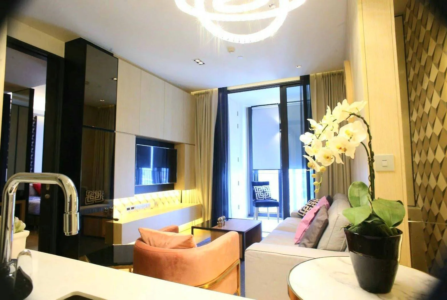 Property photos for BEATNIQ Sukhumvit 32