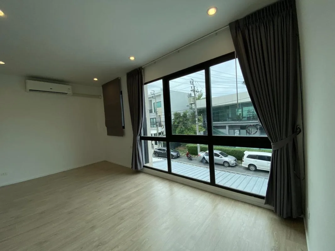 Property photos for Corazon Prachachuen