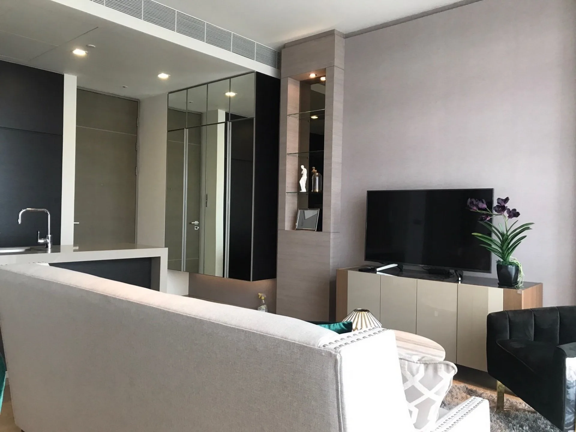 Property photos for Saladaeng One