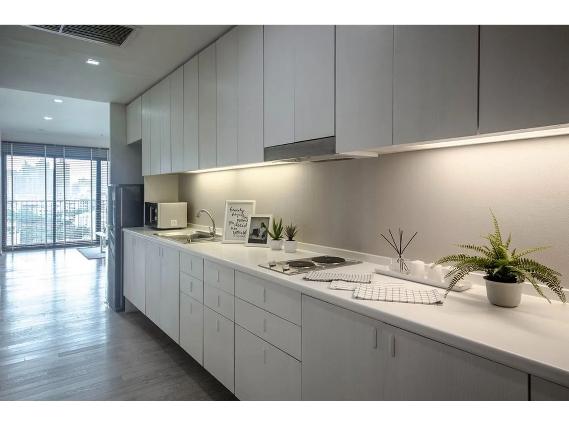Property photos for Noble Solo