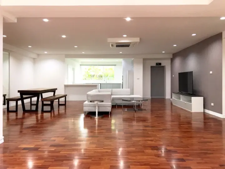 Property photos for Thonglor Garden