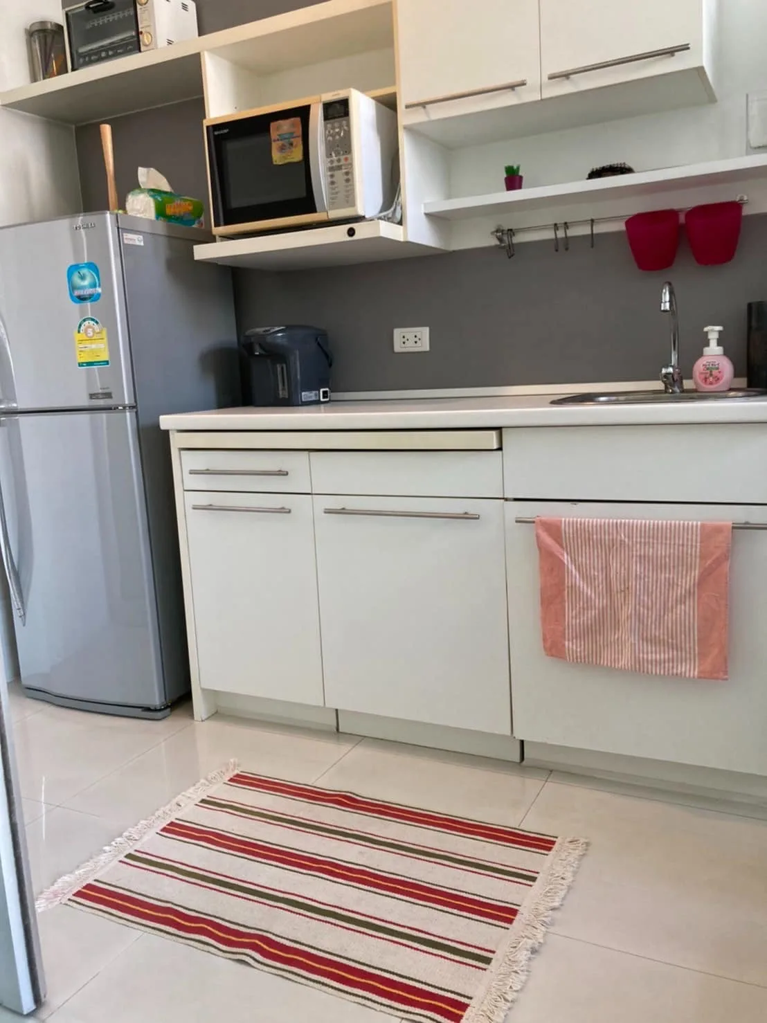 Property photos for The Room Sukhumvit 64