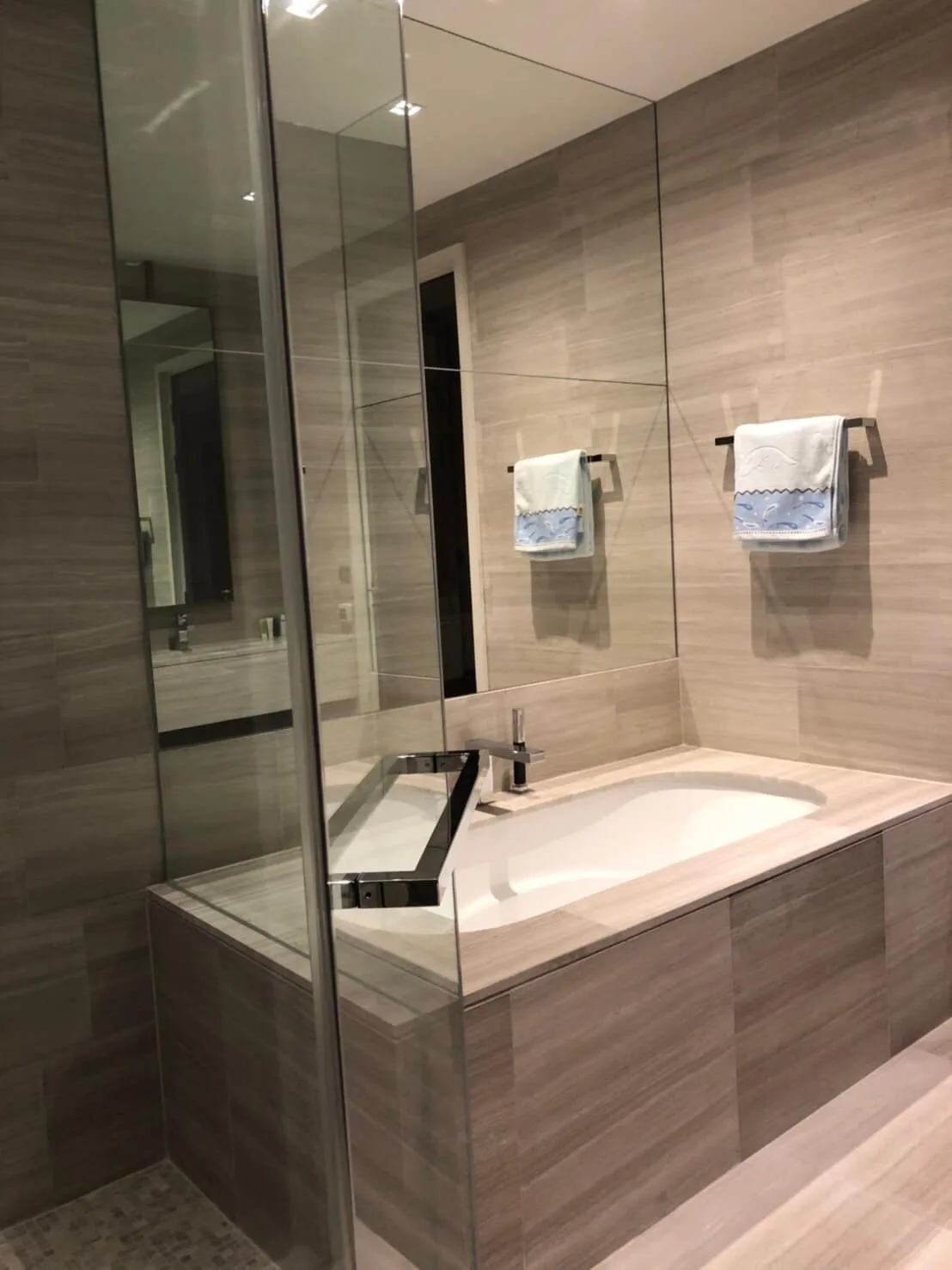 Property photos for The Diplomat 39