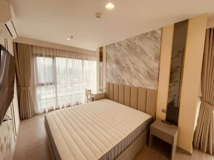 Property photos for Life Asoke Hype