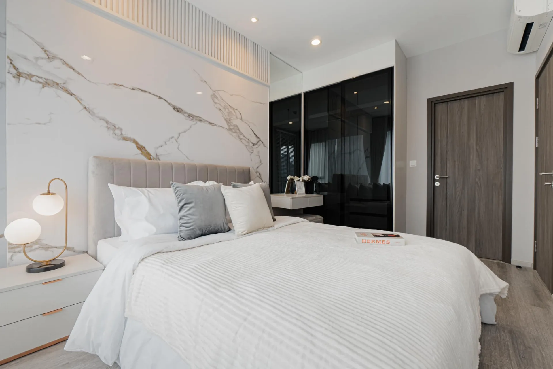 Property photos for Ideo Mobi Asoke