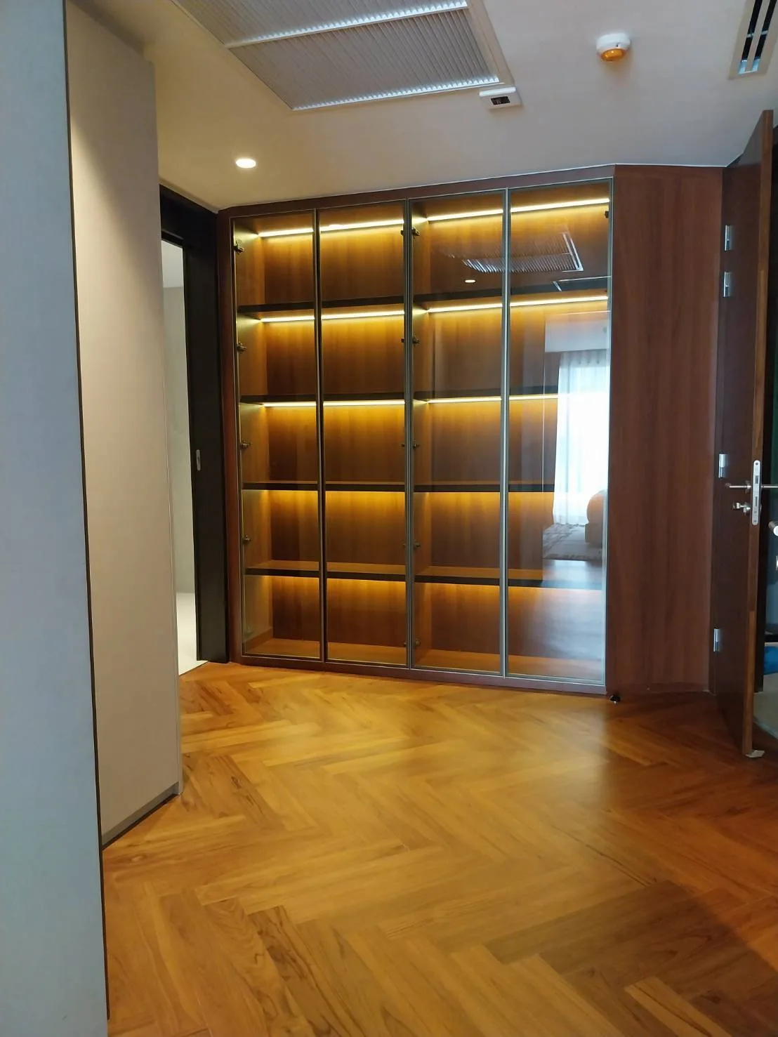 Property photos for La Citta Delre Thonglor 16