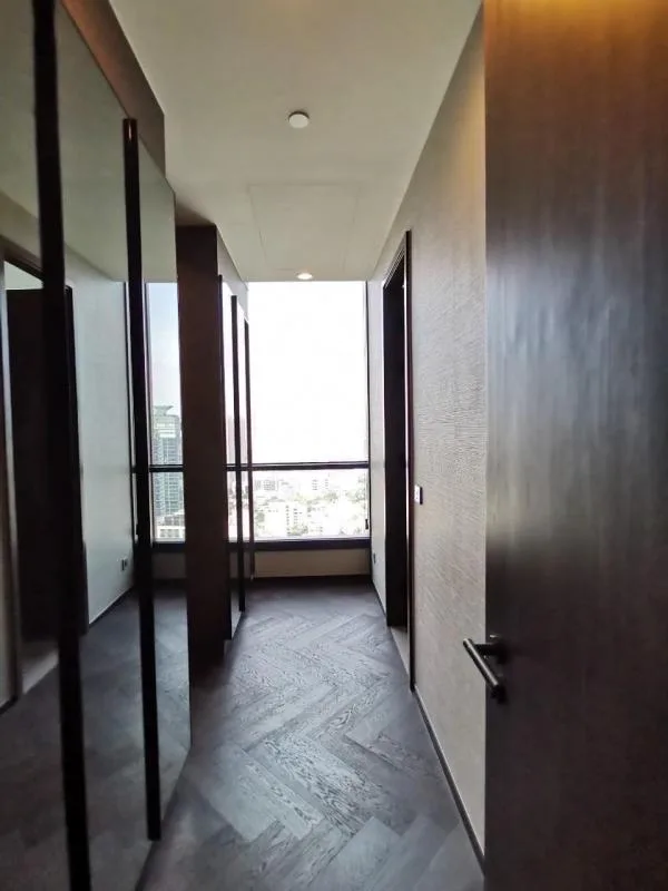 Property photos for The Esse Sukhumvit 36