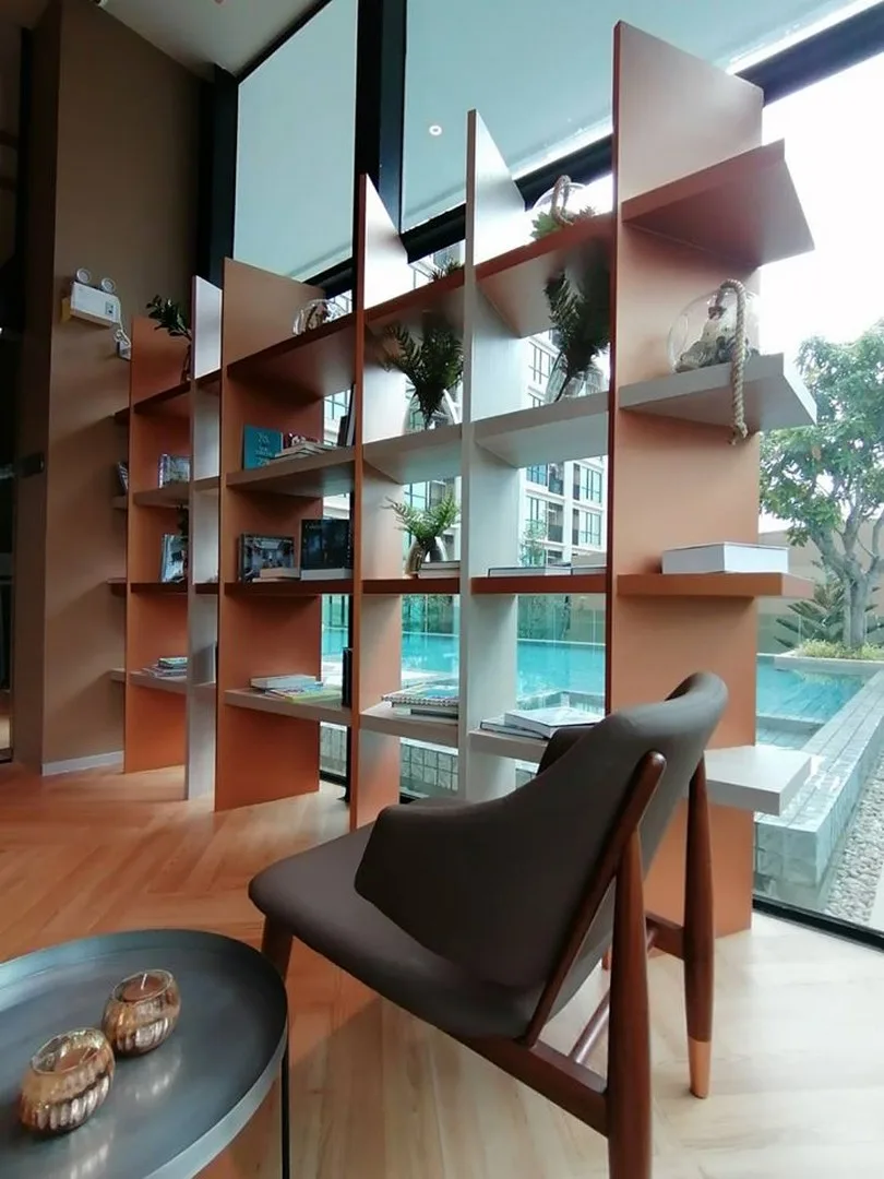 Property photos for Brown Condo Huaikwang