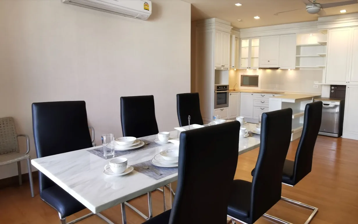 Property photos for Ivy Thonglor