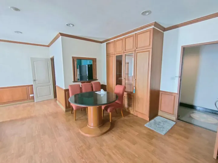 Property photos for Sathorn House