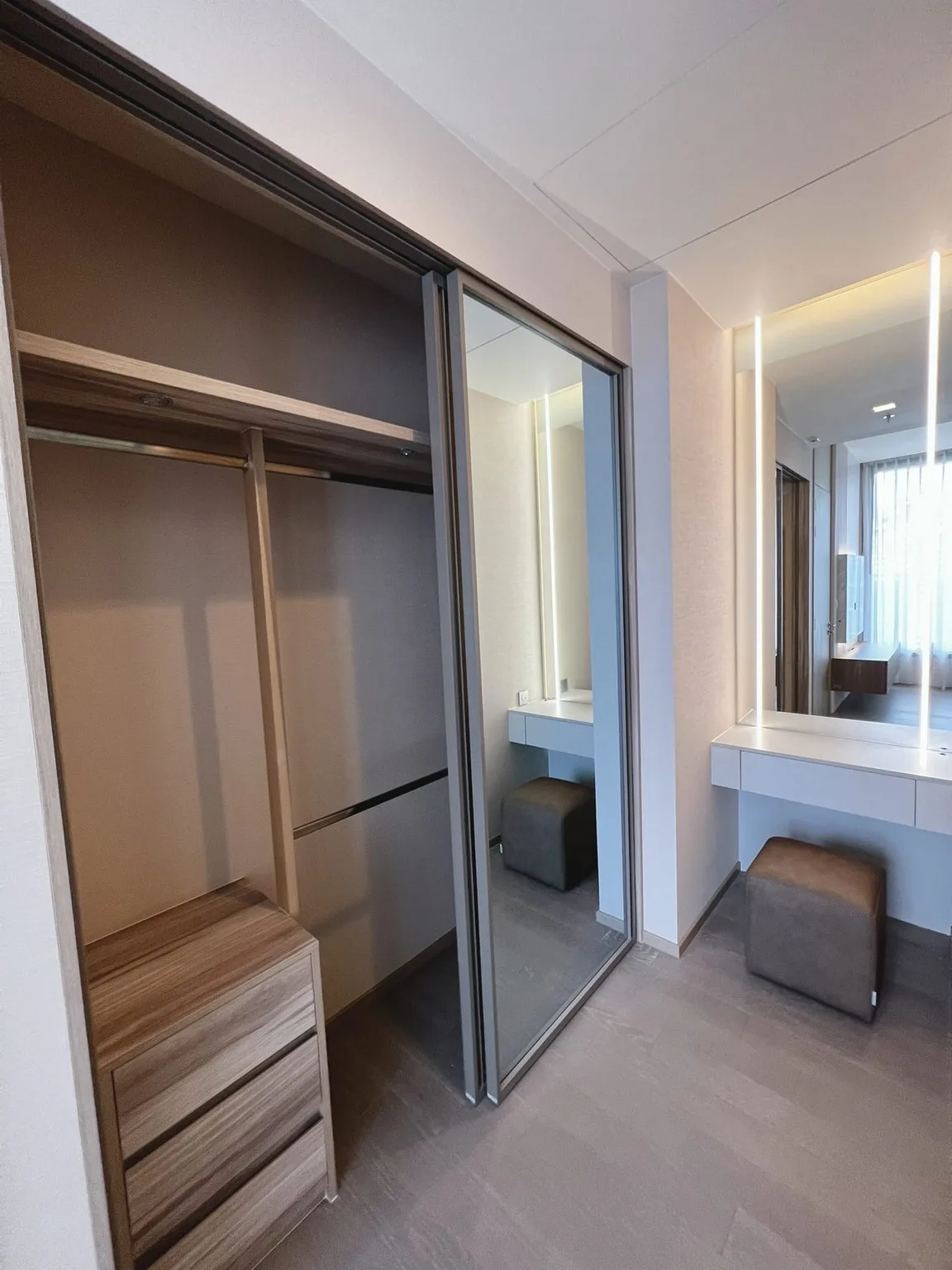 Property photos for The Esse Asoke