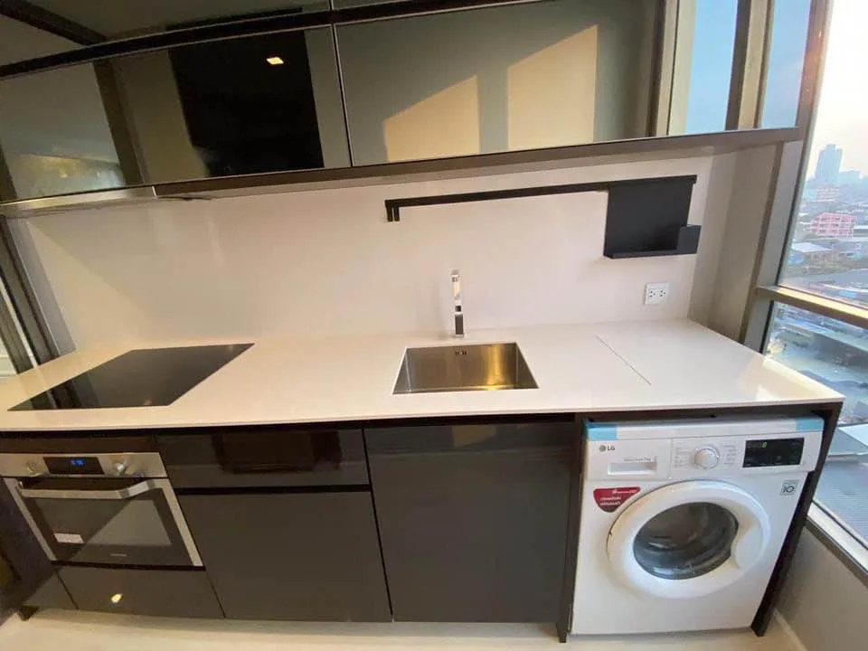 Property photos for The Room Sathorn - St.Louis