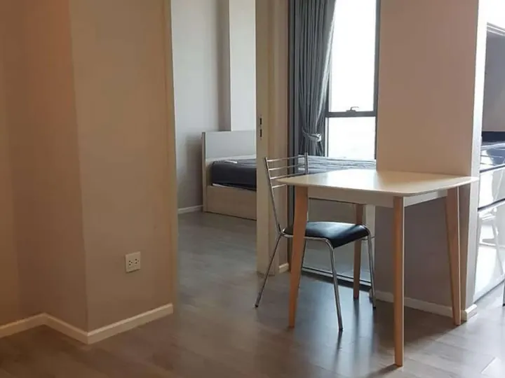 Property photos for The Room Sathorn - St.Louis