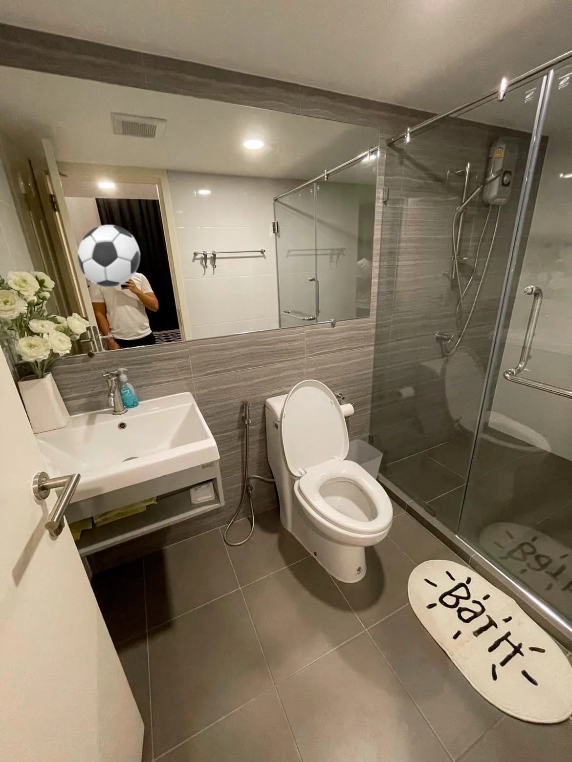 Property photos for Knightsbridge Phaholyothin - Interchange