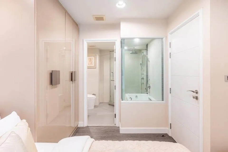 Property photos for The Crest Sukhumvit 49