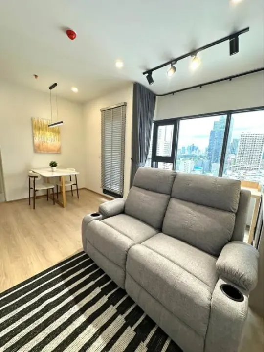 Property photos for Life Rama 4 - Asoke