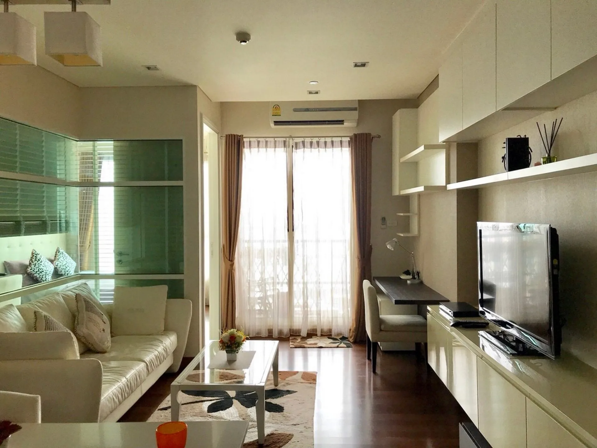 Property photos for Ivy Thonglor