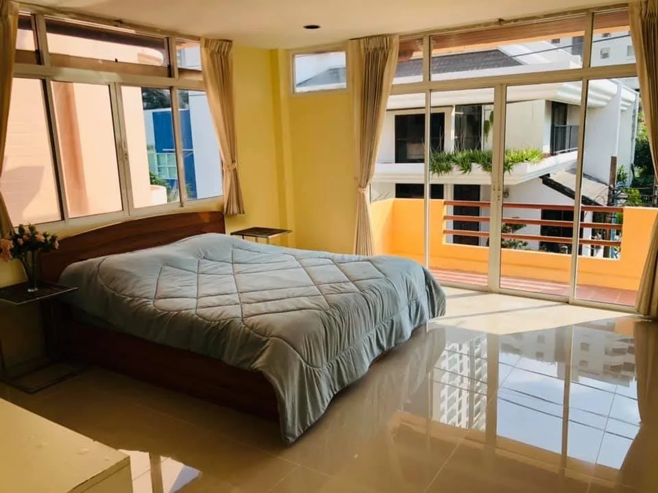 Property photos for Single House Sukhumvit 31 Alley, Lane 2