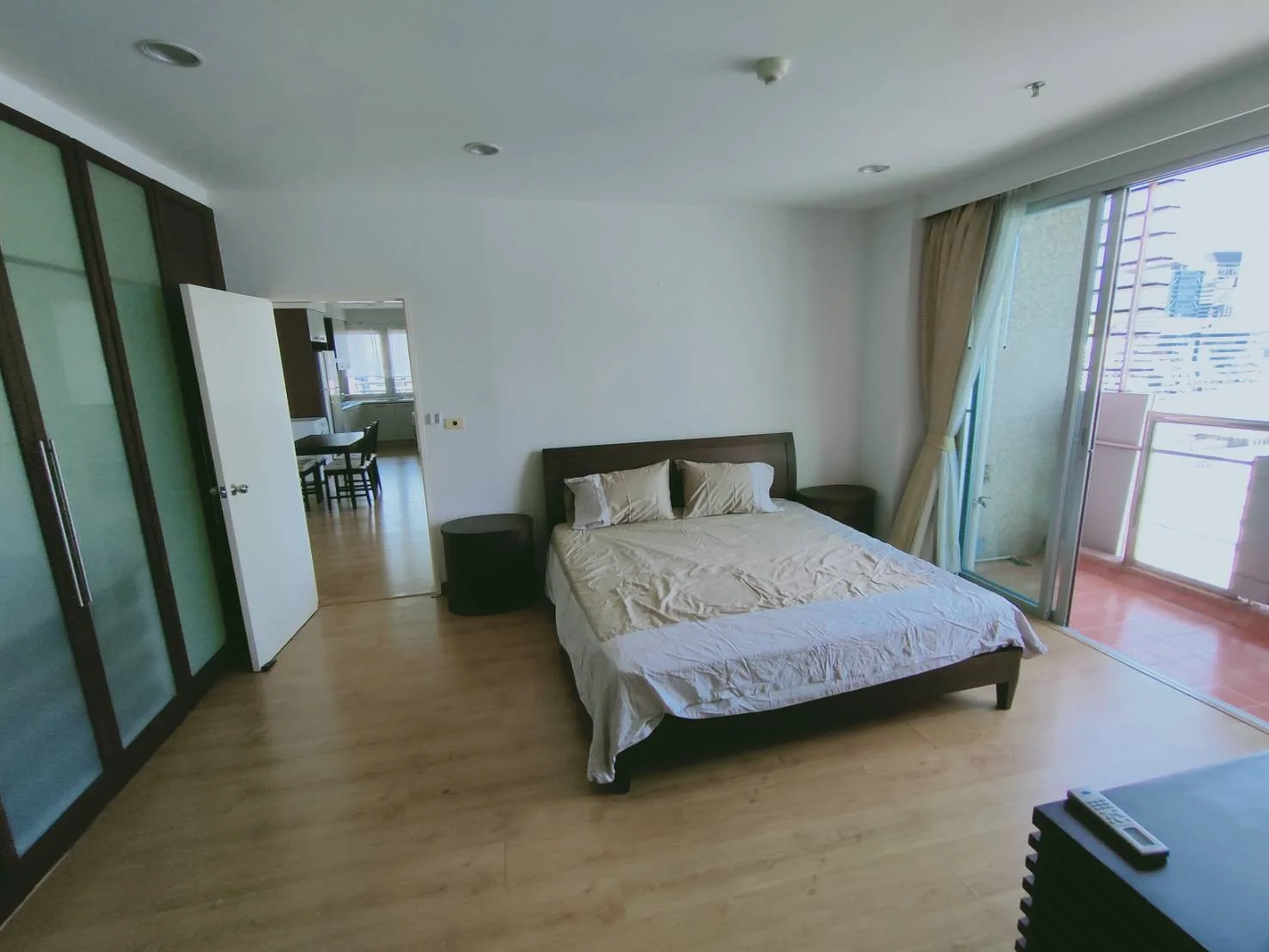 Property photos for Silom Grand Terrace