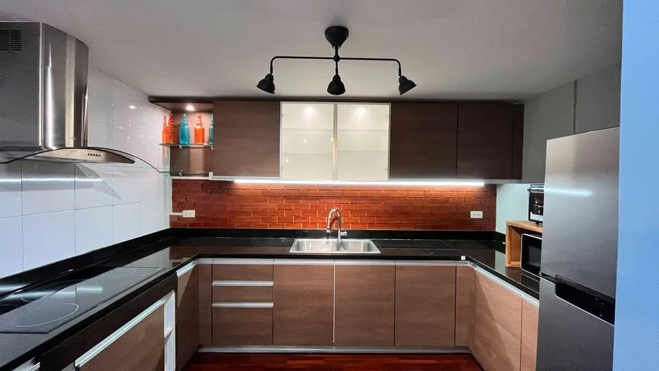 Property photos for Yen Akard Garden