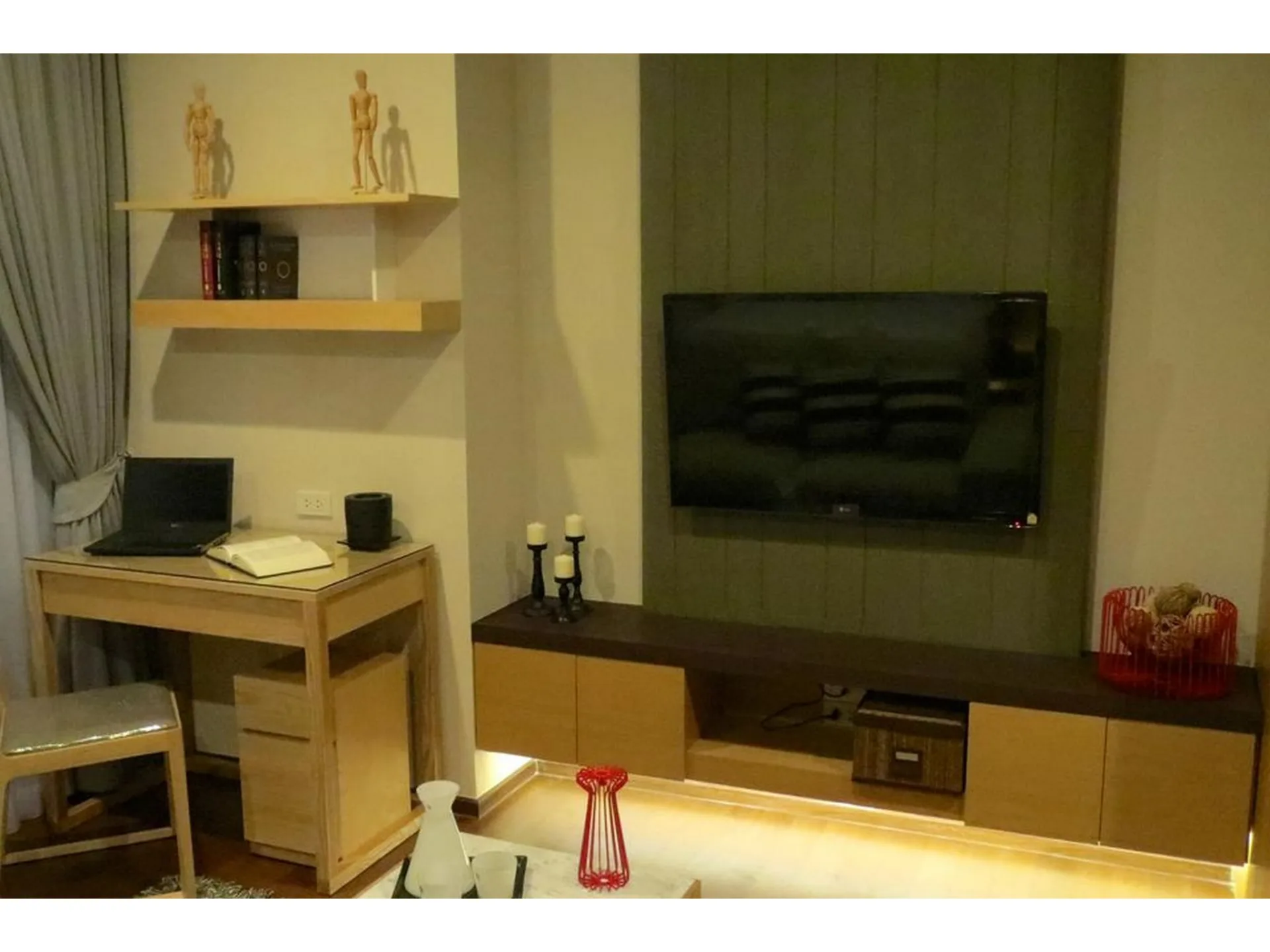 Property photos for Noble Remix2