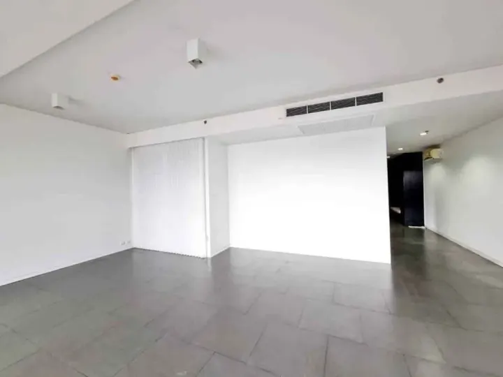 Property photos for Siamese Ratchakru