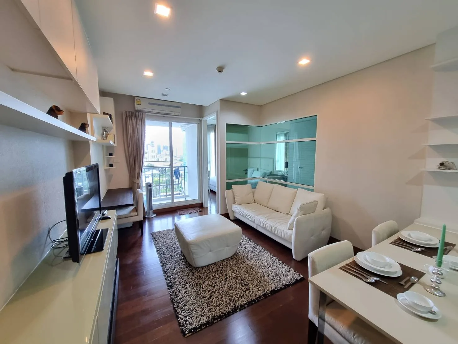 Property photos for Ivy Thonglor