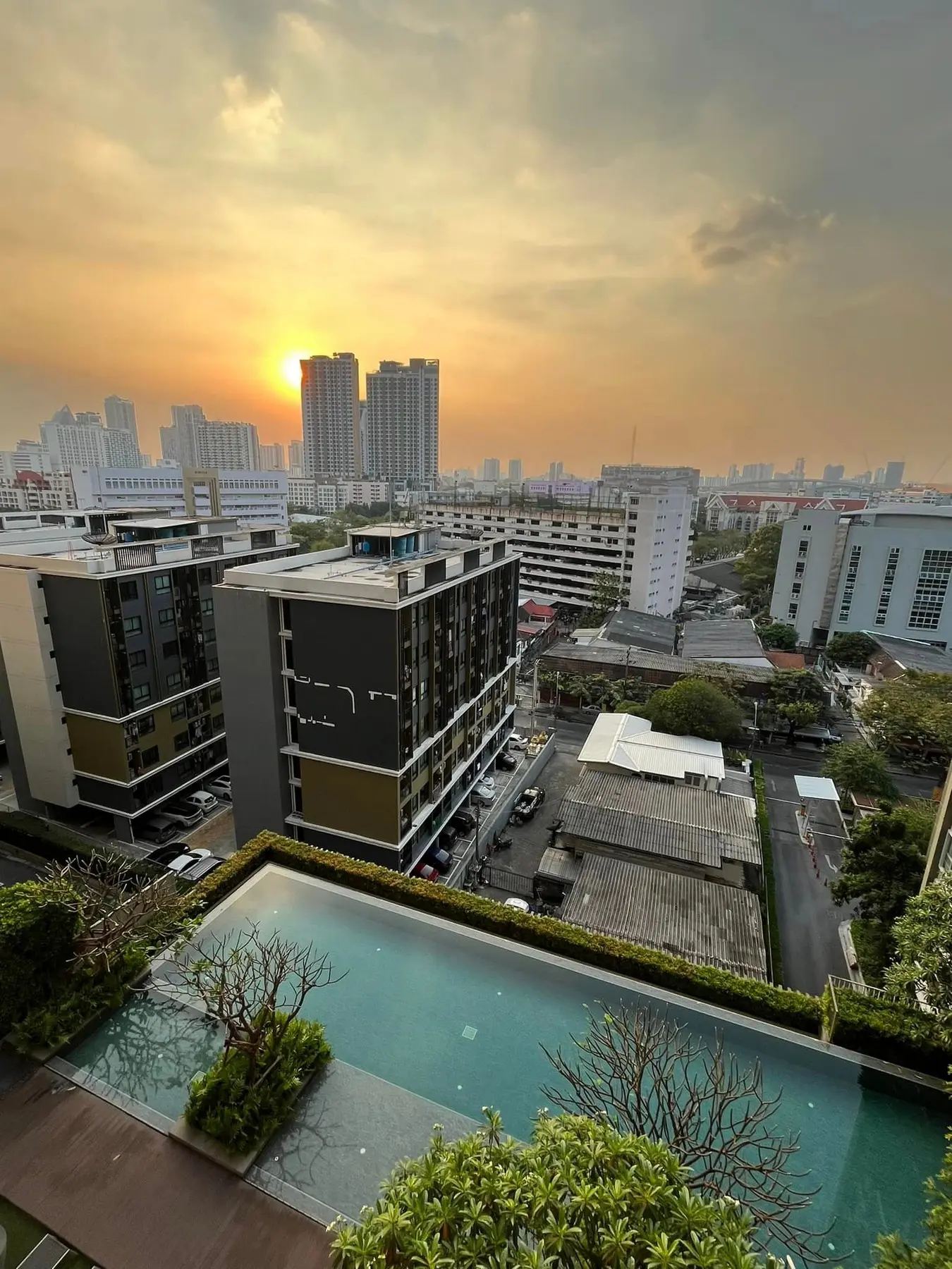 Property photos for U Delight @ Jatujak Station