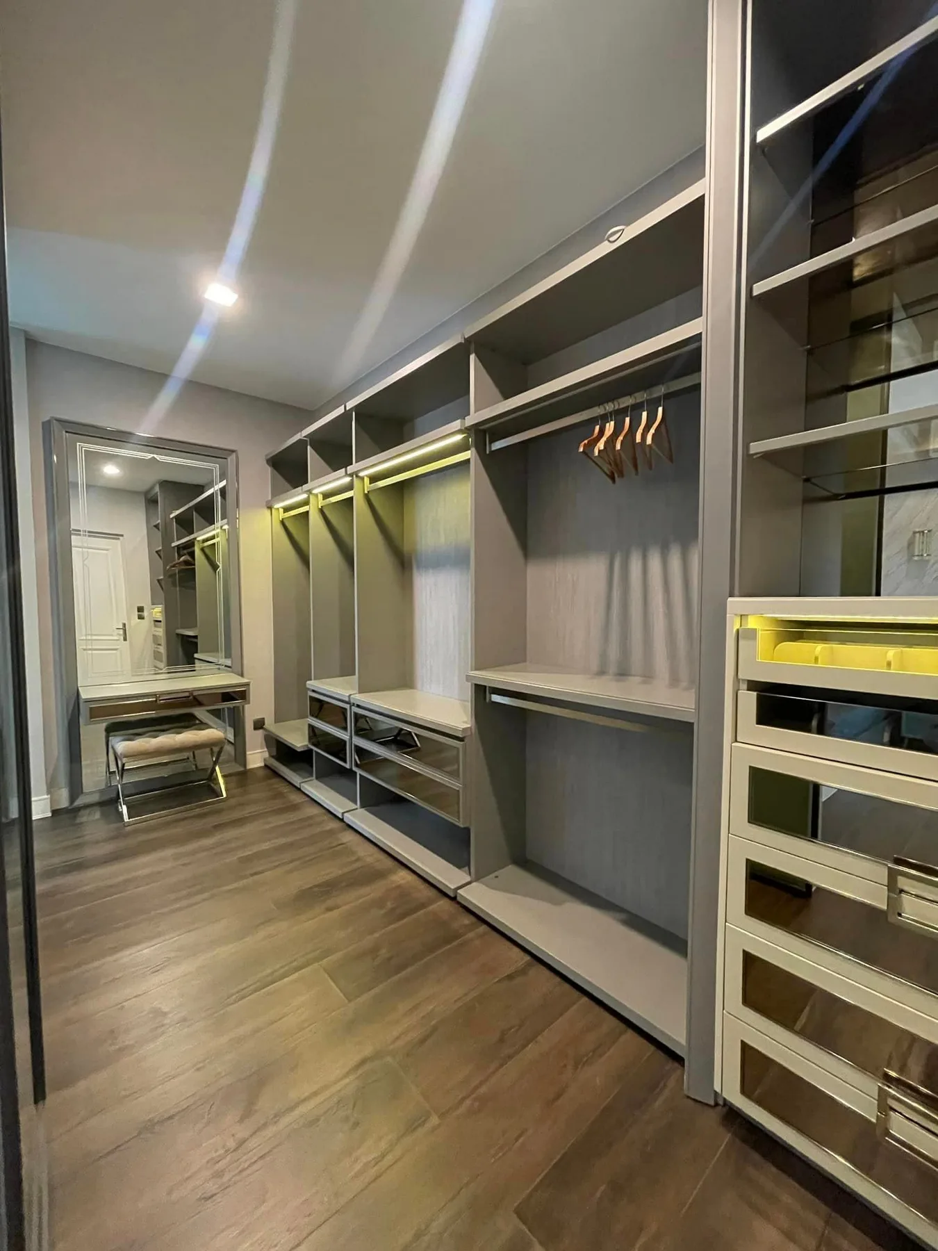 Property photos for Nantawan Ramintra-Paholyothin 50