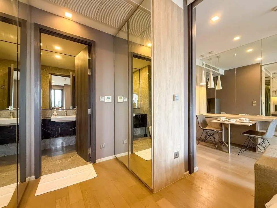 Property photos for Ashton Asoke