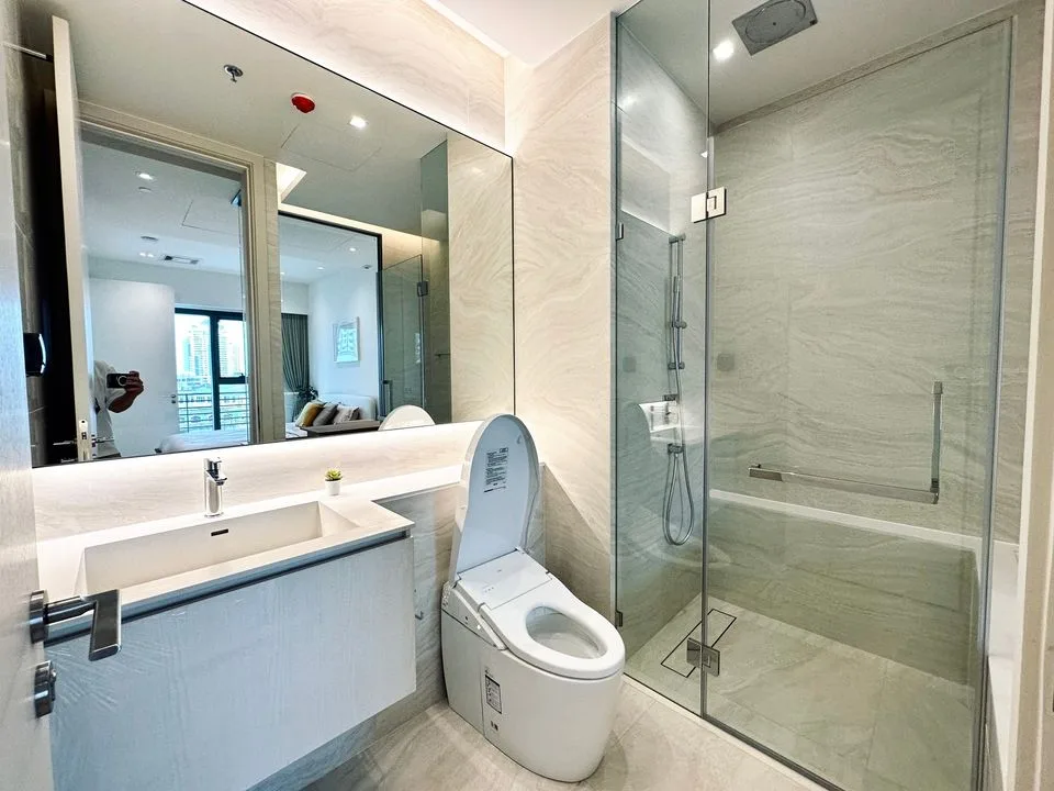 Property photos for The Strand Thonglor