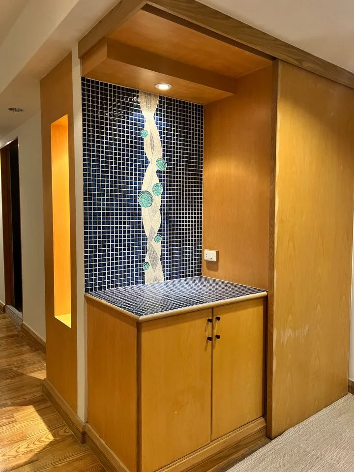 Property photos for State Tower