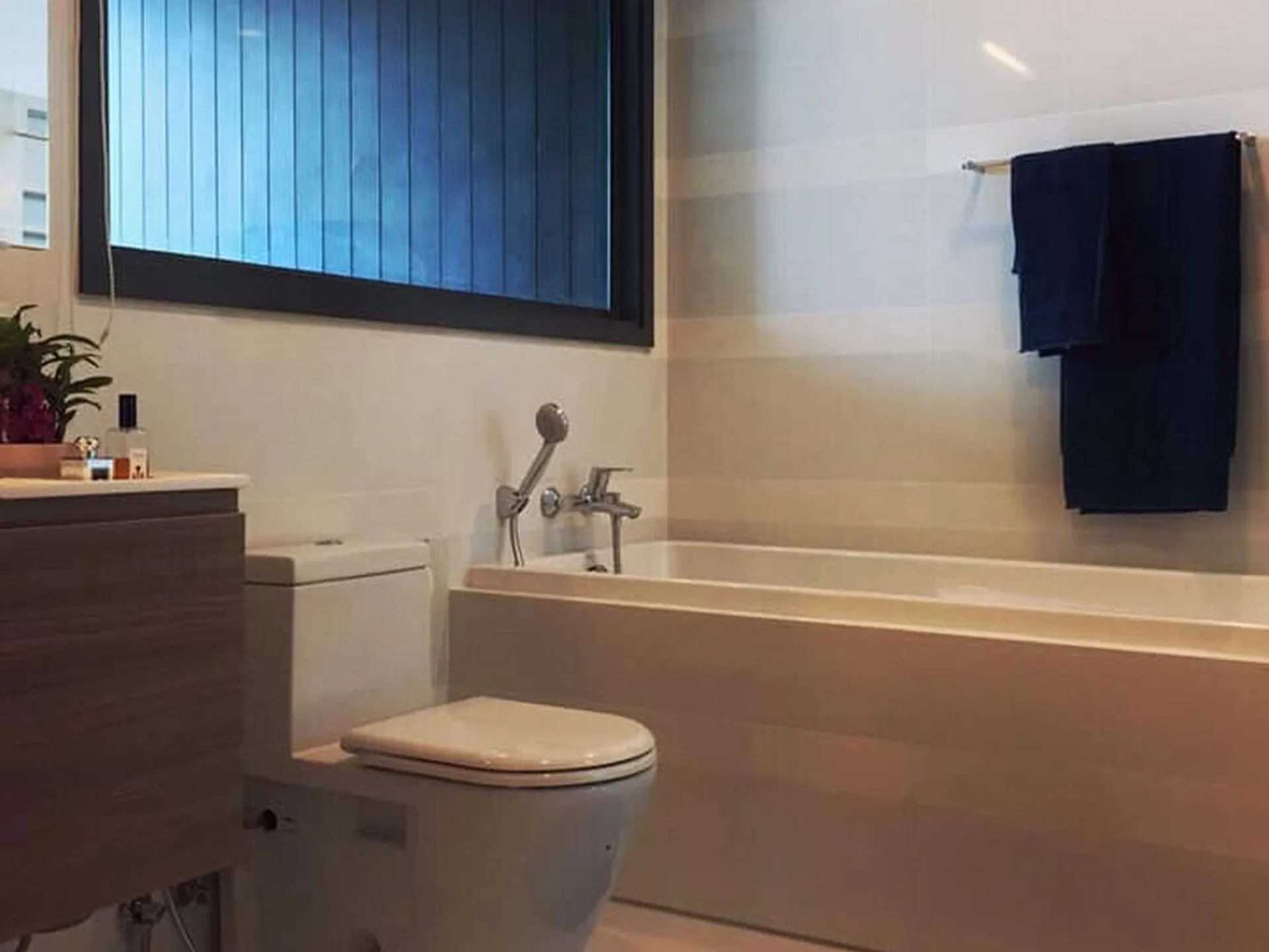 Property photos for Keyne