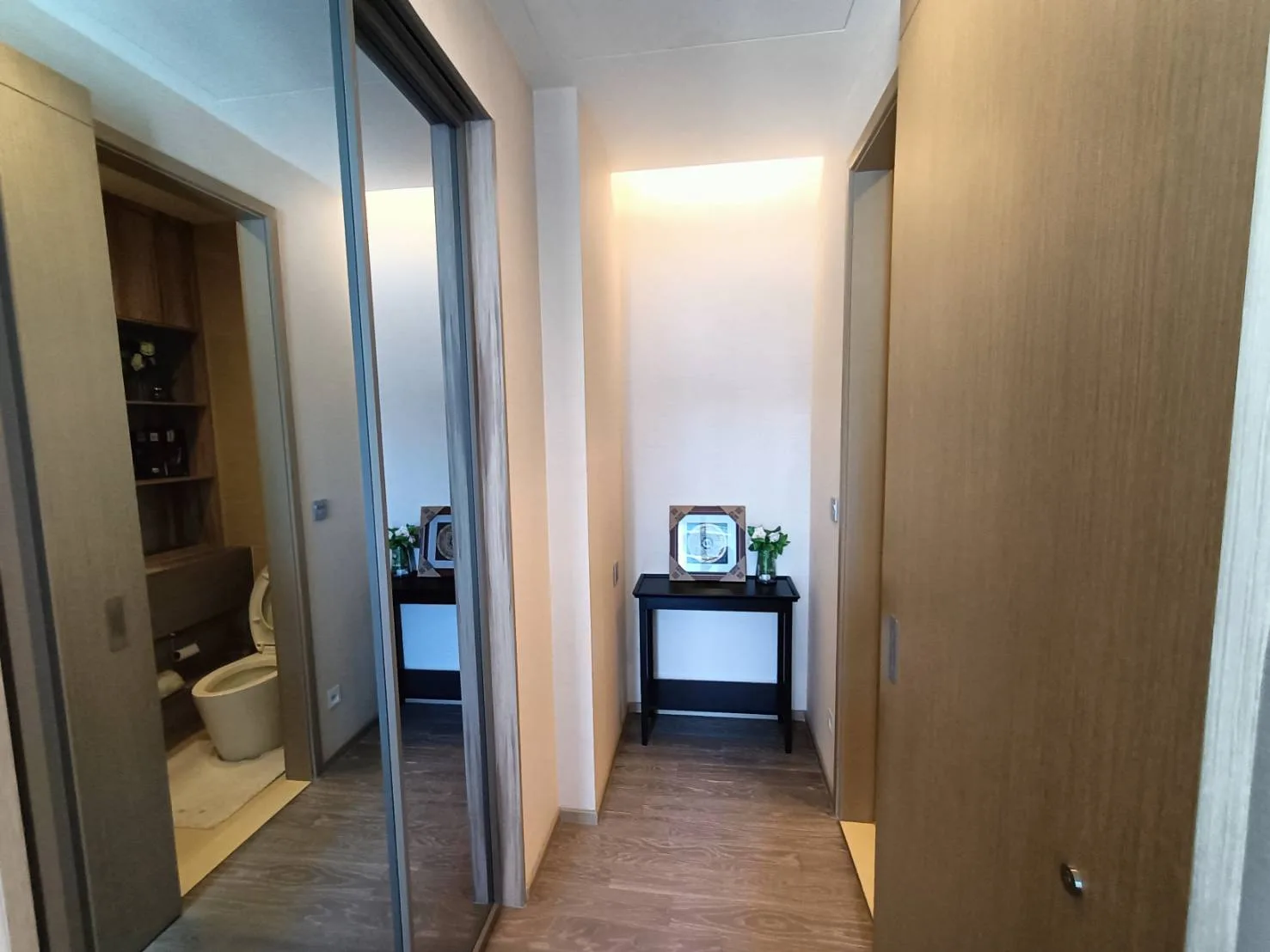 Property photos for The Esse Asoke