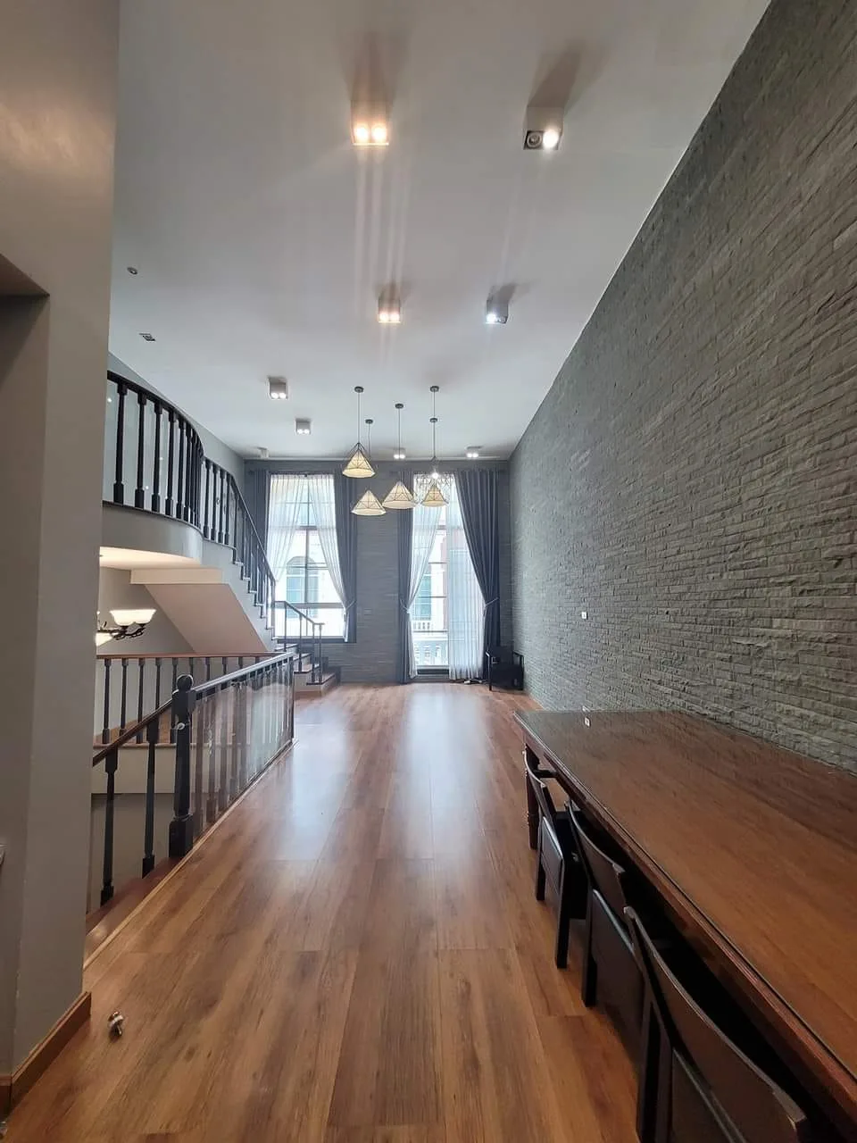 Property photos for Baan Klang Krung Sathon-narathiwas