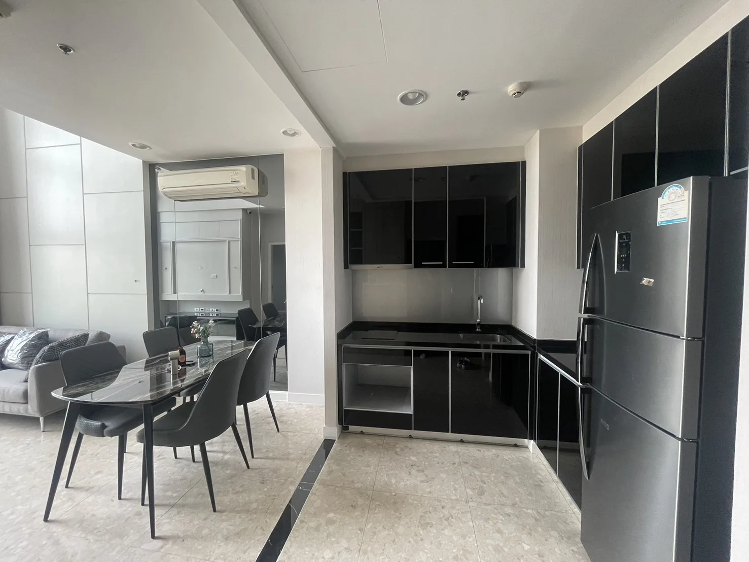 Property photos for The Crest Sukhumvit 34